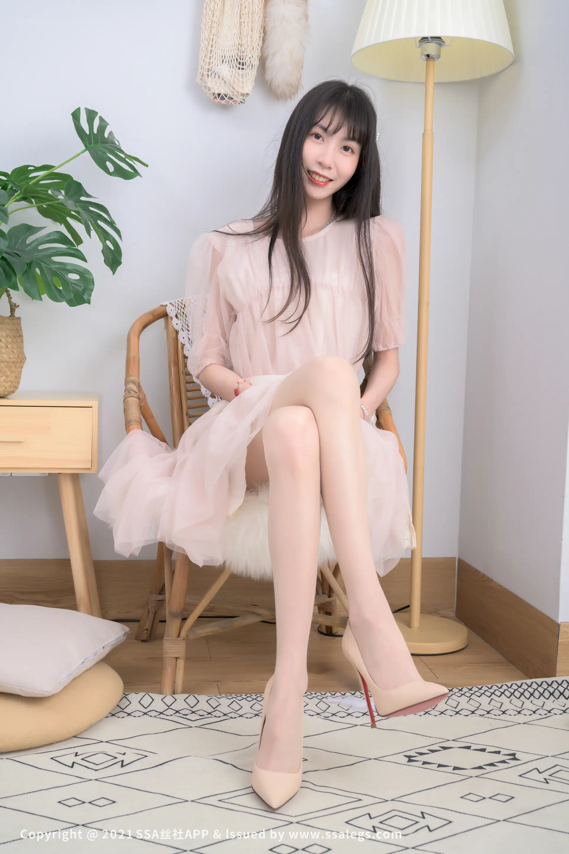 [Mzsock] NO.764 Model’s flesh-colored shiny crotchless stockings (Part 1) silk club#[124P]-55